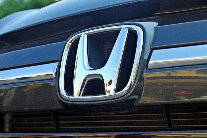 Logo xe Honda xe Honda có những xe 5 chỗ gầm cao nào.jpg