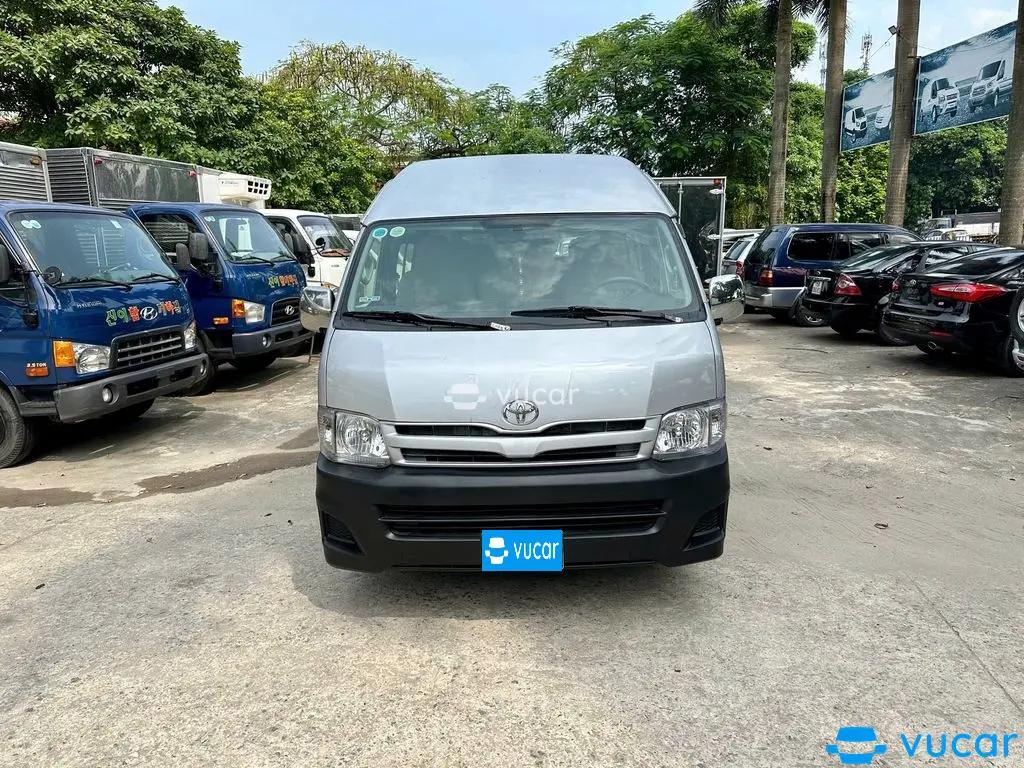 Ảnh xe Toyota Hiace 2013