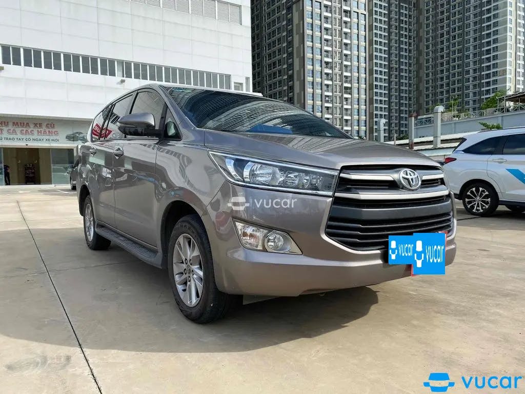 Ảnh xe Toyota Innova 2019