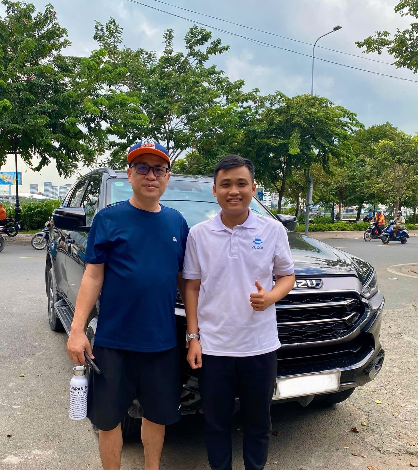 Isuzu MU-X trong câu chuyện bán xe qua Vucar